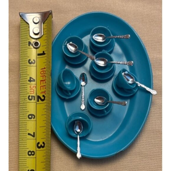 Marx Dollhouse Dining Set With Utensils Plates Cups Glasses and More 1950's - Picture 9 of 13